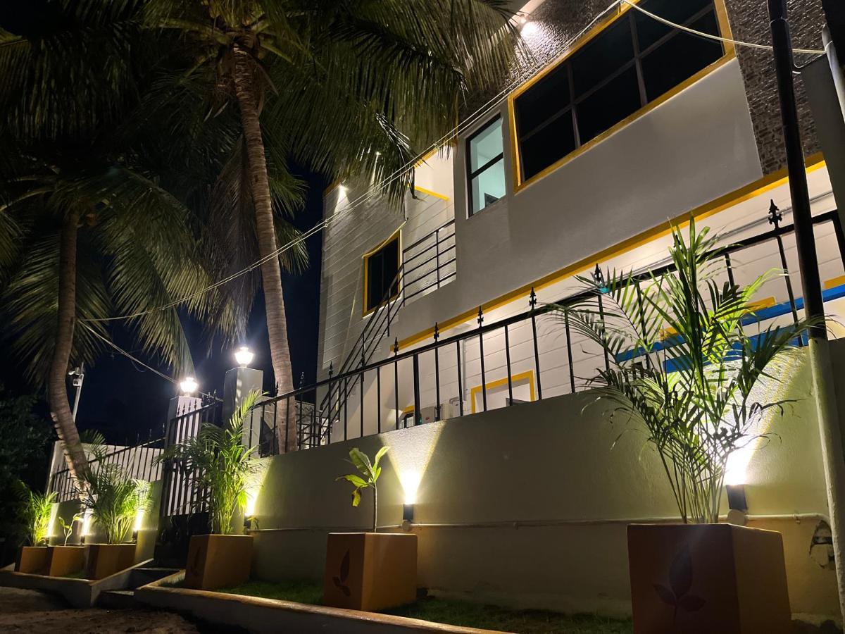 Guest house The At Eden *